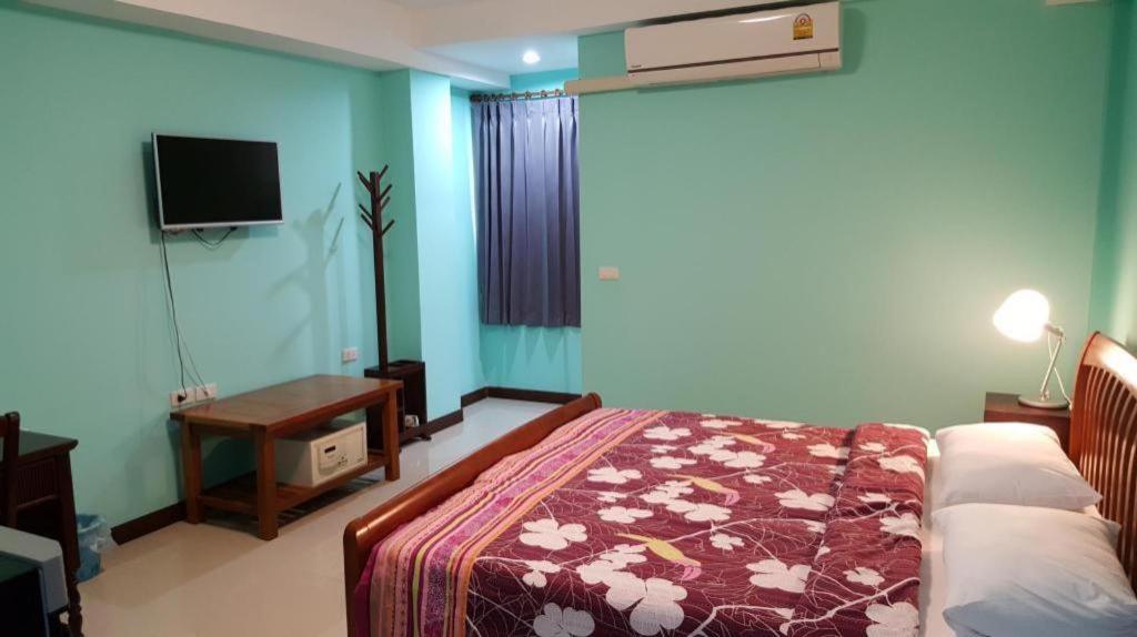 Sunflower Place Khách sạn 3*