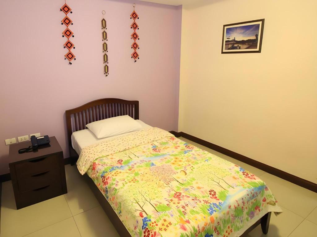 Sunflower Place 3* Bangkok